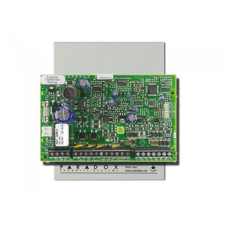 Modul de control acces: 4 fire conexiuni pentru 1 uşă: cititor de cartelă, REX, contact de uşă şi ieşire de yală compatibil cu c